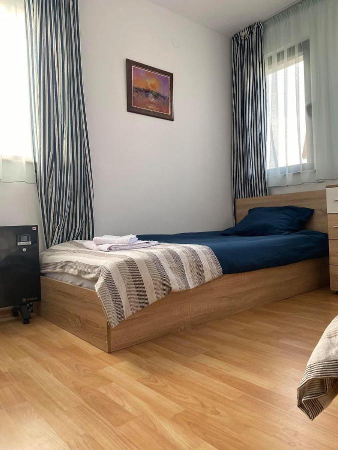 Appartamento Stoykite Escape House Esterno foto