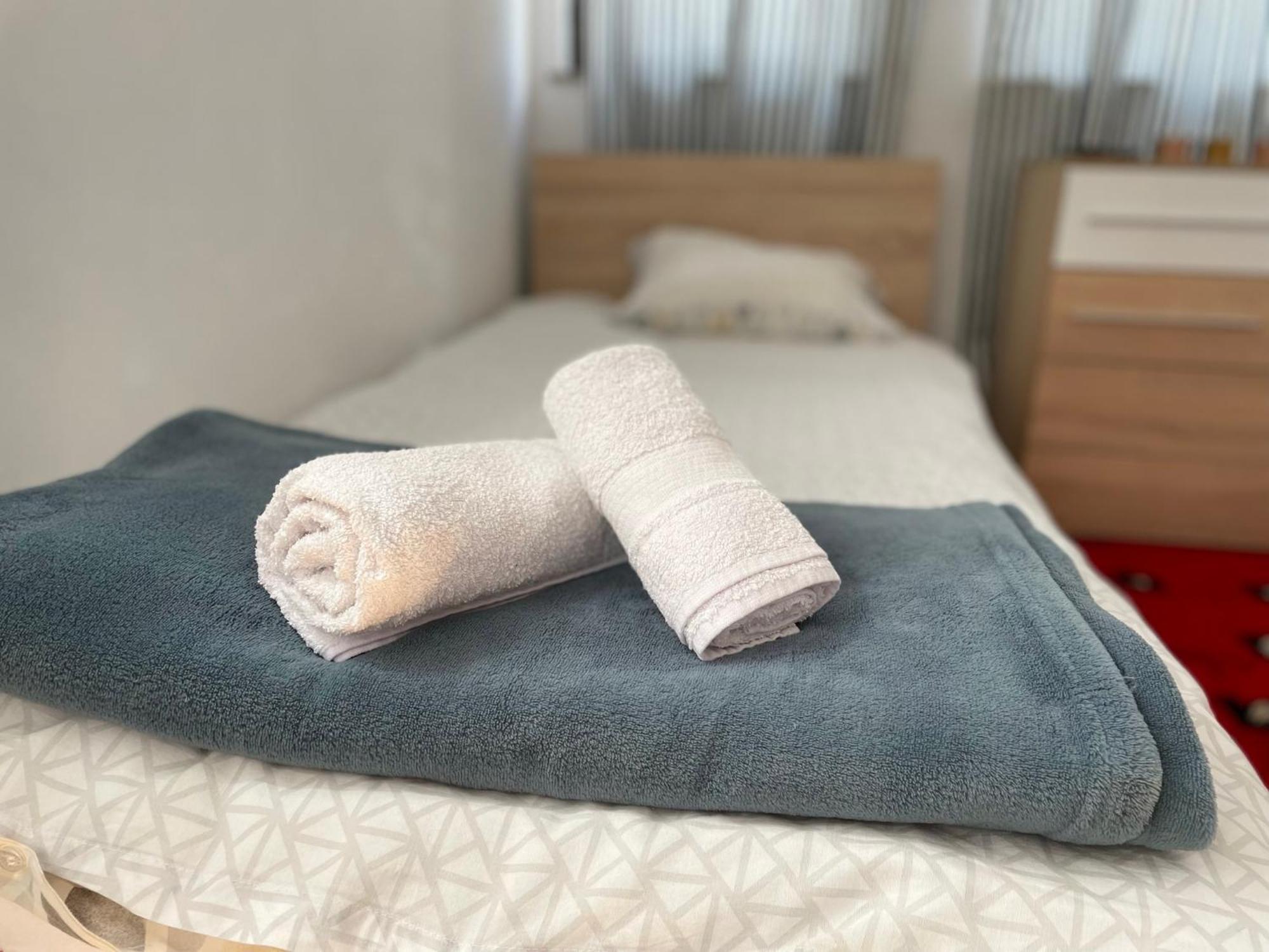 Appartamento Stoykite Escape House Esterno foto