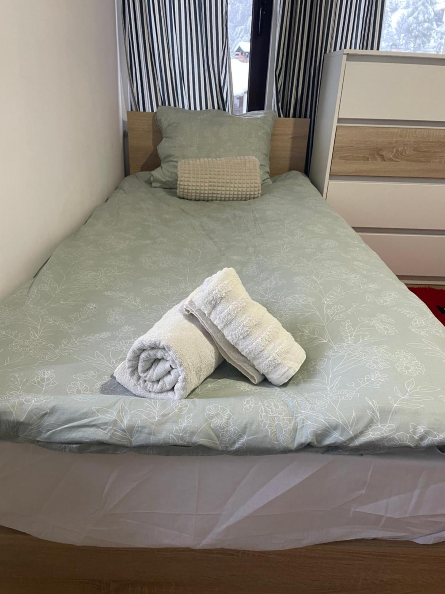 Appartamento Stoykite Escape House Esterno foto